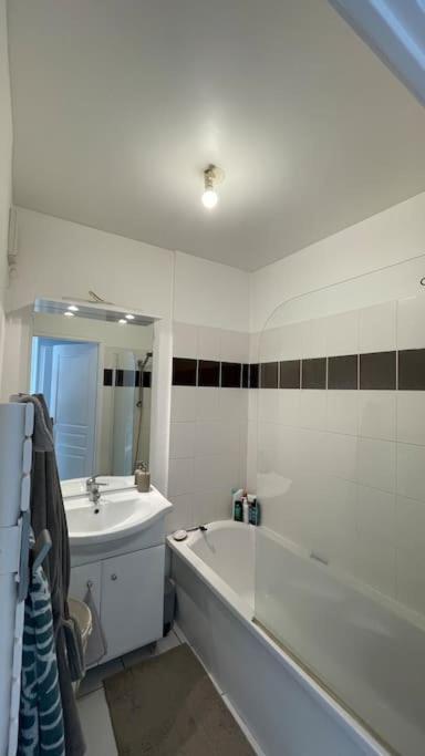 Appartement De Luca Saint-André-de-Cubzac Екстериор снимка