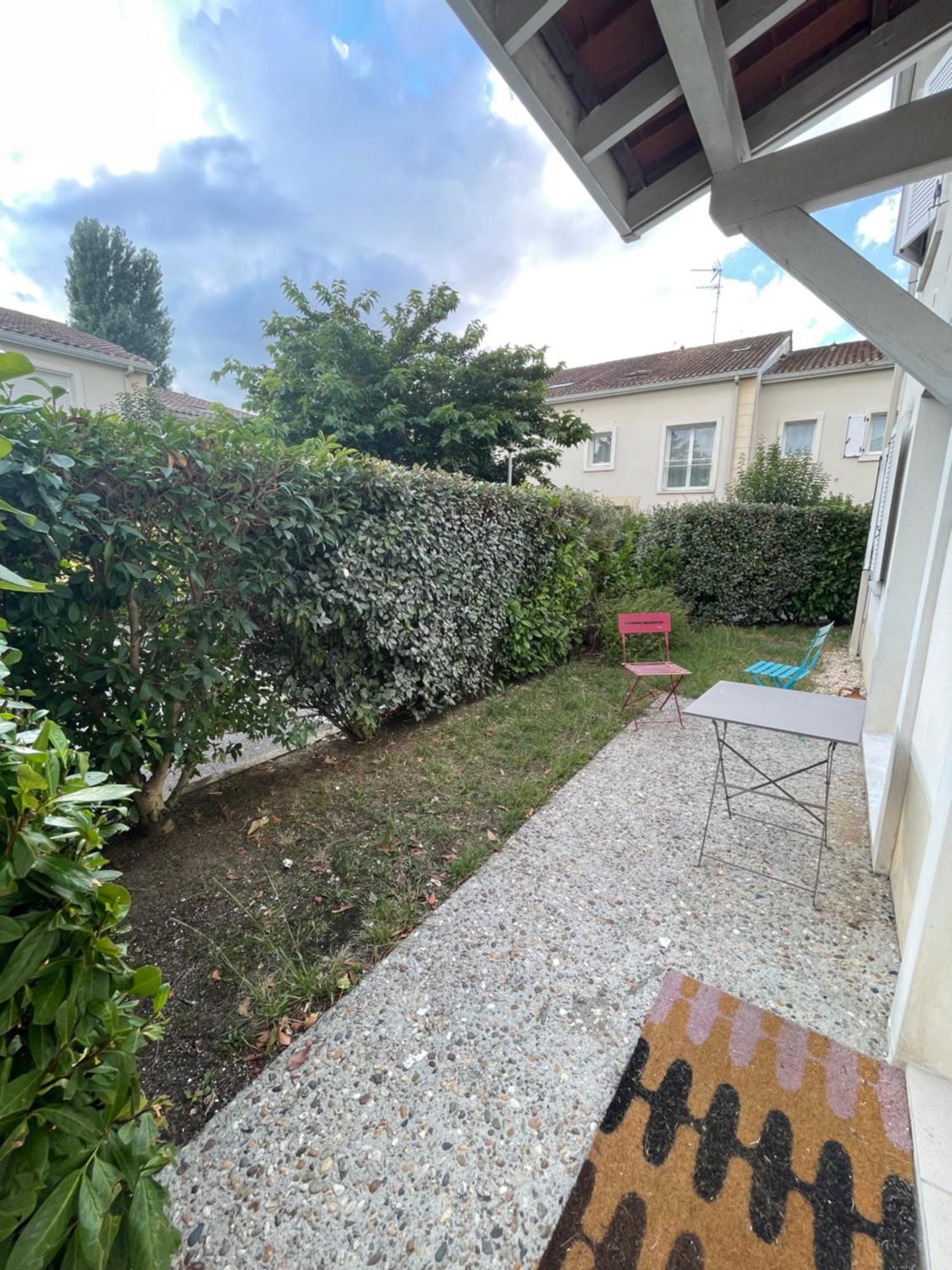 Appartement De Luca Saint-André-de-Cubzac Екстериор снимка